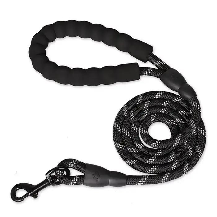Laisse réfléchissante pour chien de 1,2 m avec poignée rembourrée confortable, corde de traction dou