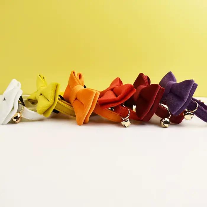 Collier pour chat réglable et élégant avec nœud papillon, caractéristique de sécurité pour animaux d
