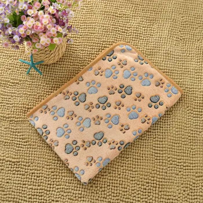 Couverture pour animaux de compagnie en flanelle, couverture mignonne imprimée patte de chien, tapis