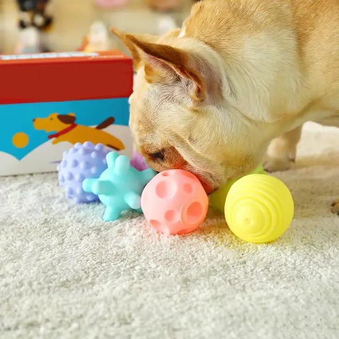 Balle à mâcher avec couinement pour petits chiens, jouets pour animaux de compagnie, diamètre 6cm, b
