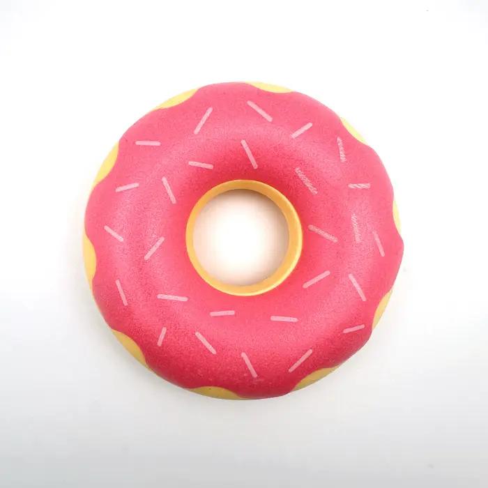 Jouet pour chien en caoutchouc en forme de donut avec fonctions de nettoyage des dents, de compagnie