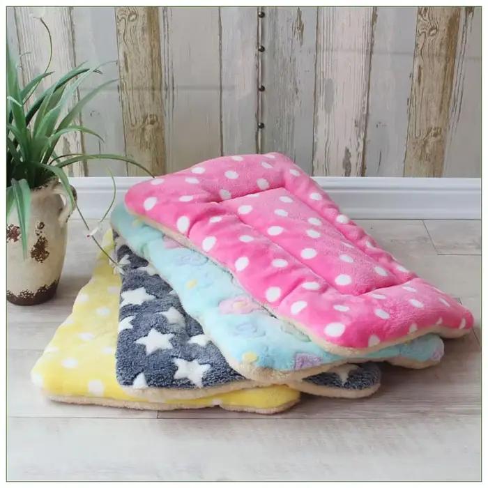 Tapis pour animaux de compagnie en flanelle, lit pour chien et chat, tapis de couchage épais, couver