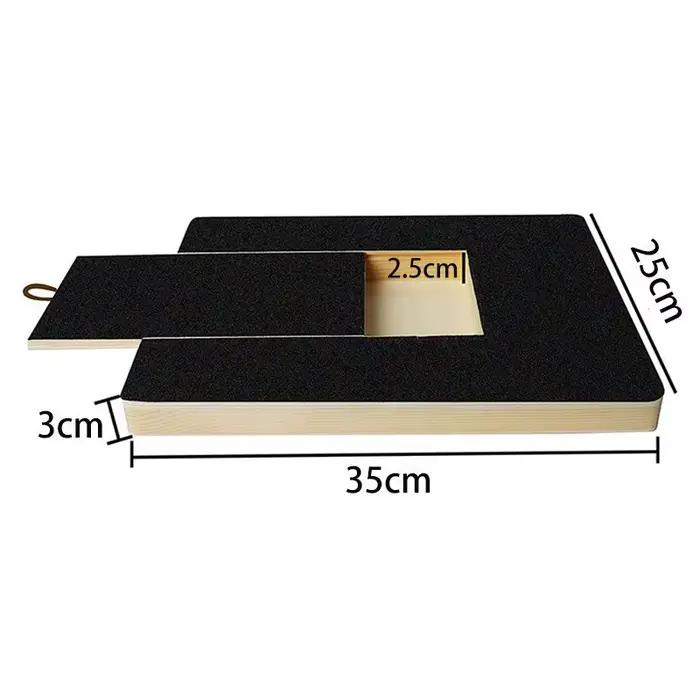 Grattoir en bois pour chiens avec boîte à friandises intégrée, plateau de coupe-griffes, surface en papier de verre à conception coulissante, jouet à gratter