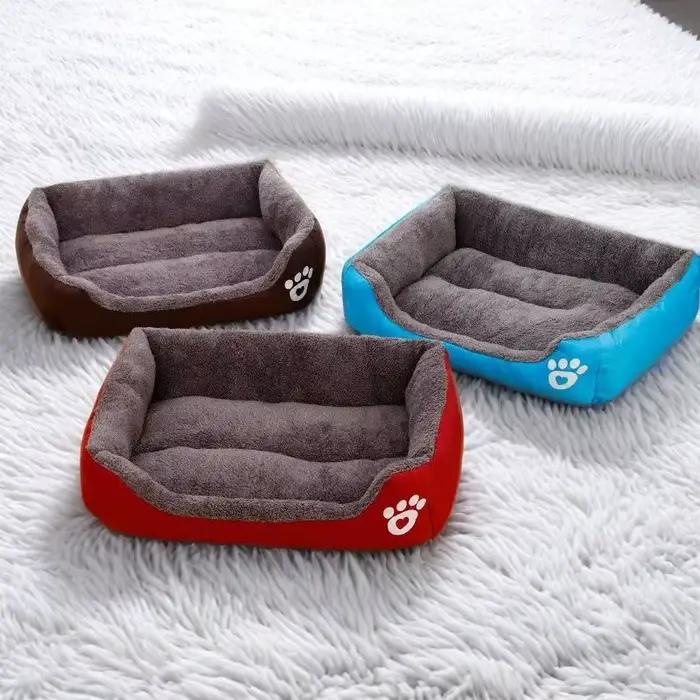 Chenil chaud coloré pour chien