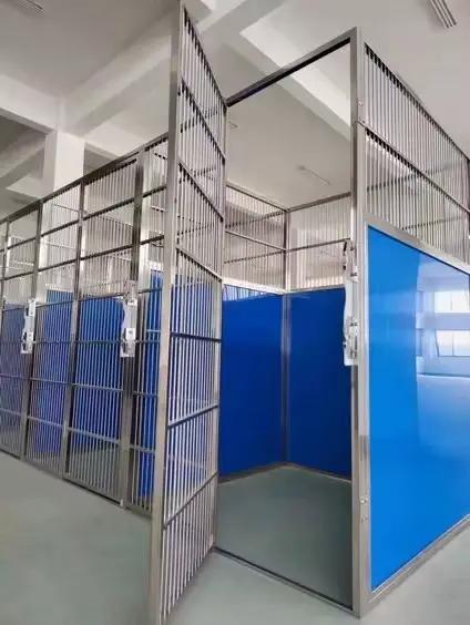 Chenil d'embarquement personnalisé pour chien
