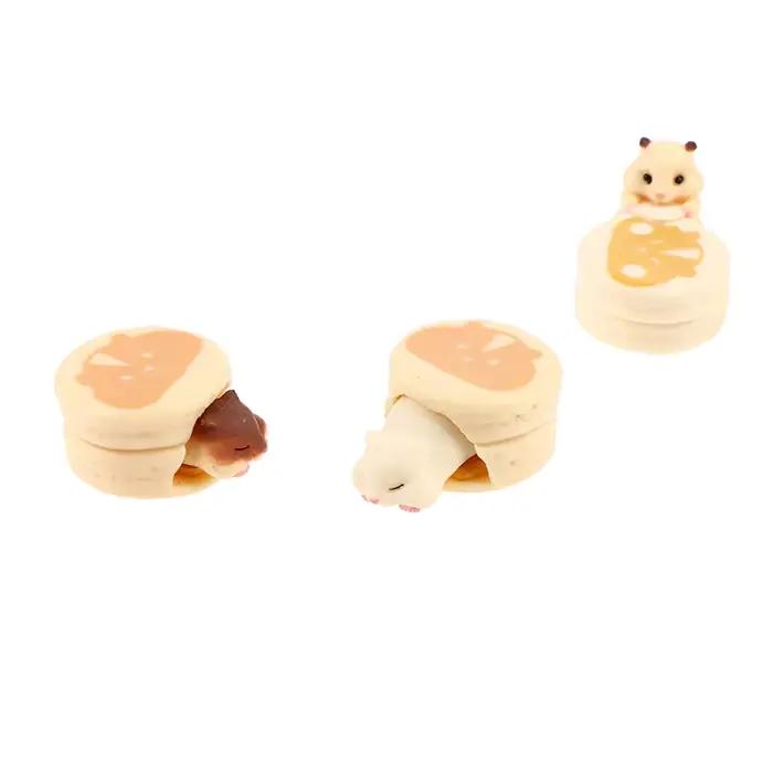 Mini figurines Hamster souris mangeant des Desserts