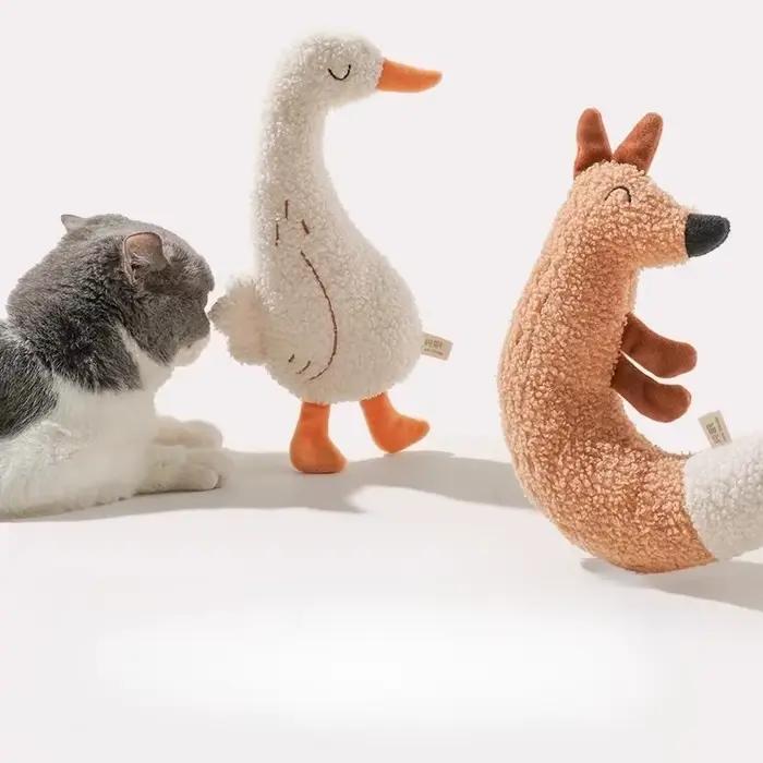 Jouets pour chats et chiens, jouets à mâcher pour chats et chiens, jouet à mâcher qui couine, poupée en peluche interactive pour animaux de compagnie