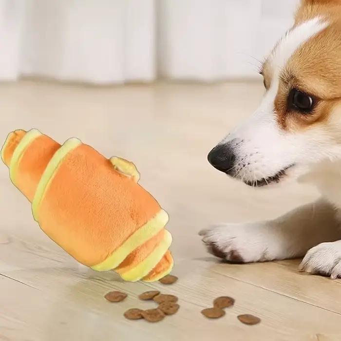 Jouet pour chien en peluche en forme de croissant pour chiens de petite à moyenne taille