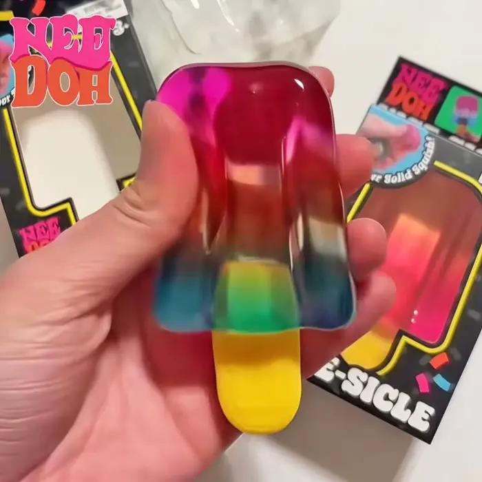 Jouet en forme de cône de crème glacée Needoh Nice-Sicle