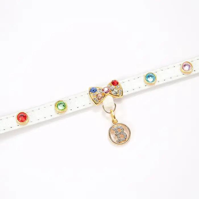 Collier de chiot en cuir diamant réglable avec pendentif B biscuits