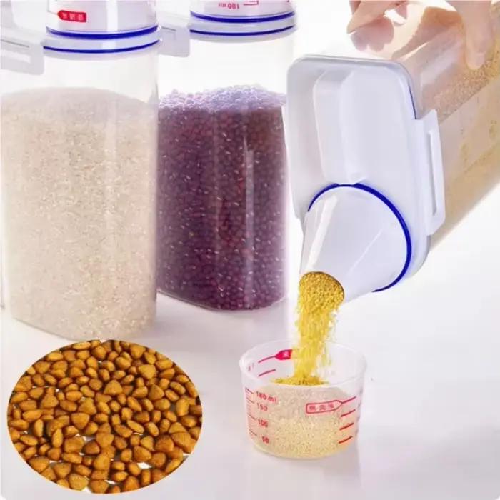 Seau de nourriture pour chien et chat