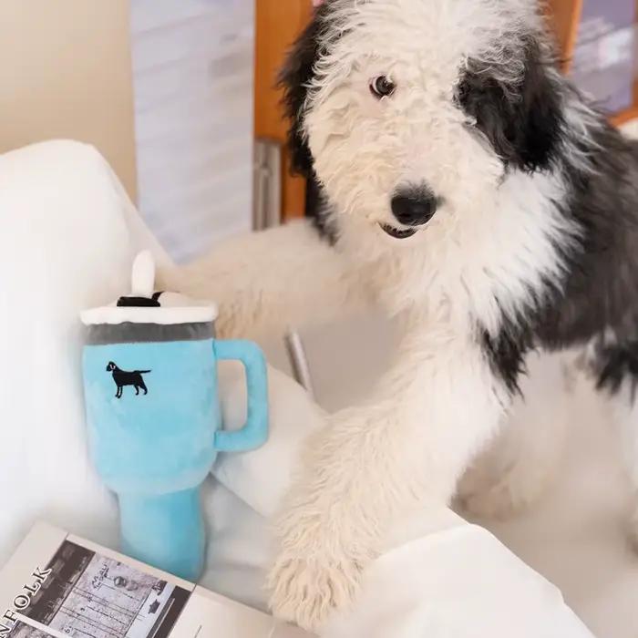 Tasse de chiot grinçante de 31cm de haut