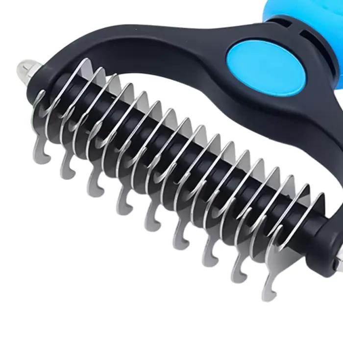 Brosse démêlante pour chien