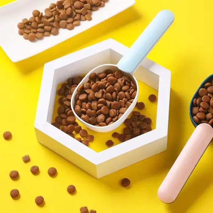Cuillère multifonctionnelle pour aliments pour chiens et chats, cuillère à céréales de cuisine, cuillère à farine, cuillère à mesurer portable pour animaux domestiques avec clip de fermeture