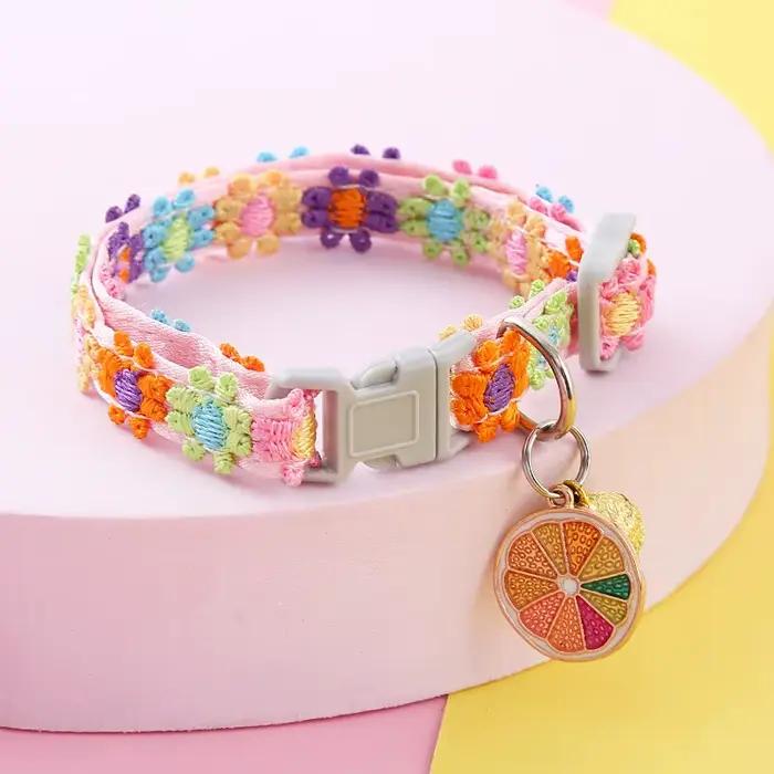 Collier pour animaux de compagnie avec cloche