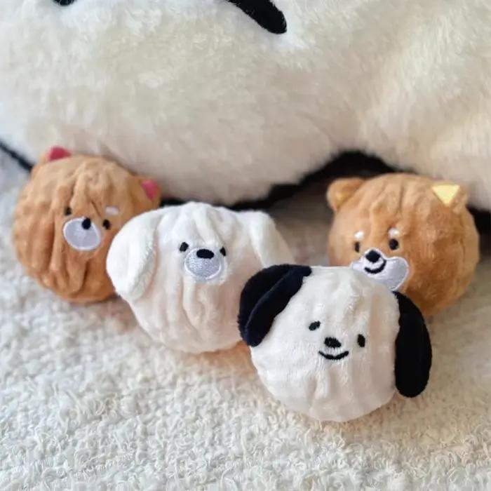 Jouet à bille pour chiot qui couine