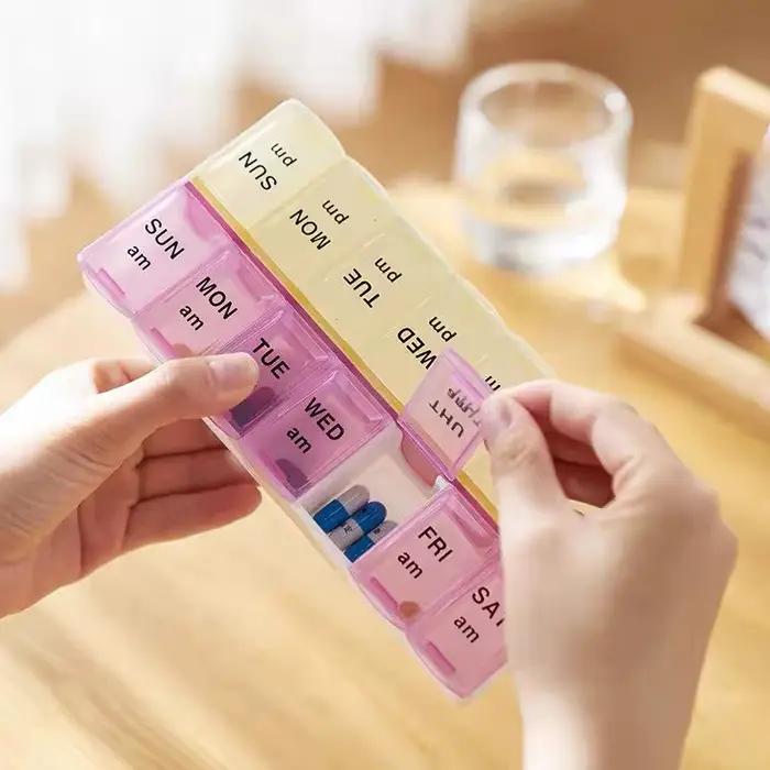 Boîte à médicaments à 14 compartiments, pour 7 jours de médicaments à prendre à l'heure du matin et de l'après-midi, avec préparation précise