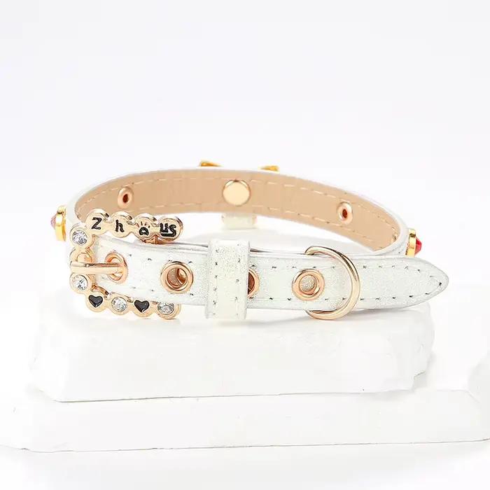 Collier de chiot en cuir diamant réglable avec pendentif B biscuits