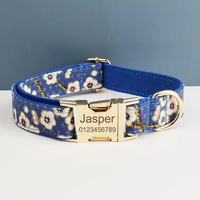 Collier de chien à fleurs gravé personnalisé