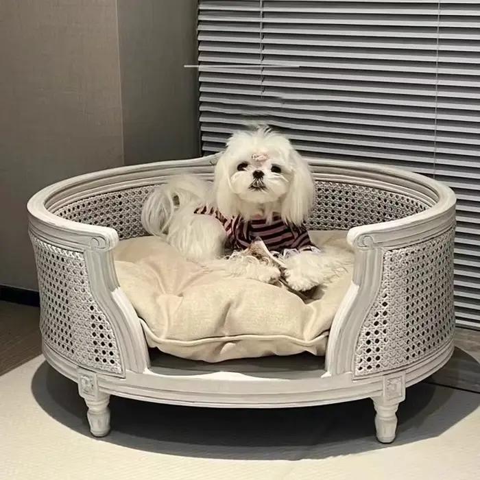 Canapé-lit classique pour chien et chat en bois massif avec coussin