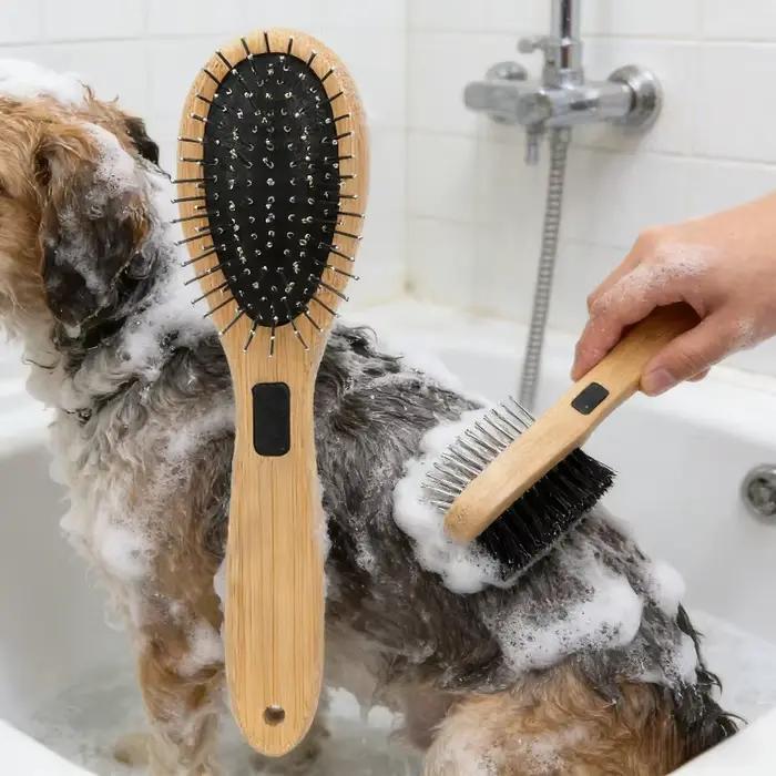 Brosse double face en poils de sanglier pour animaux : outil de massage et de démêlage pour chiens et chats