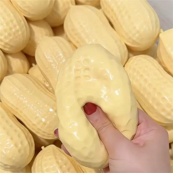 Balle anti-stress cacahuète - Texture croquante et moelleuse avec sensation douce comme du beurre