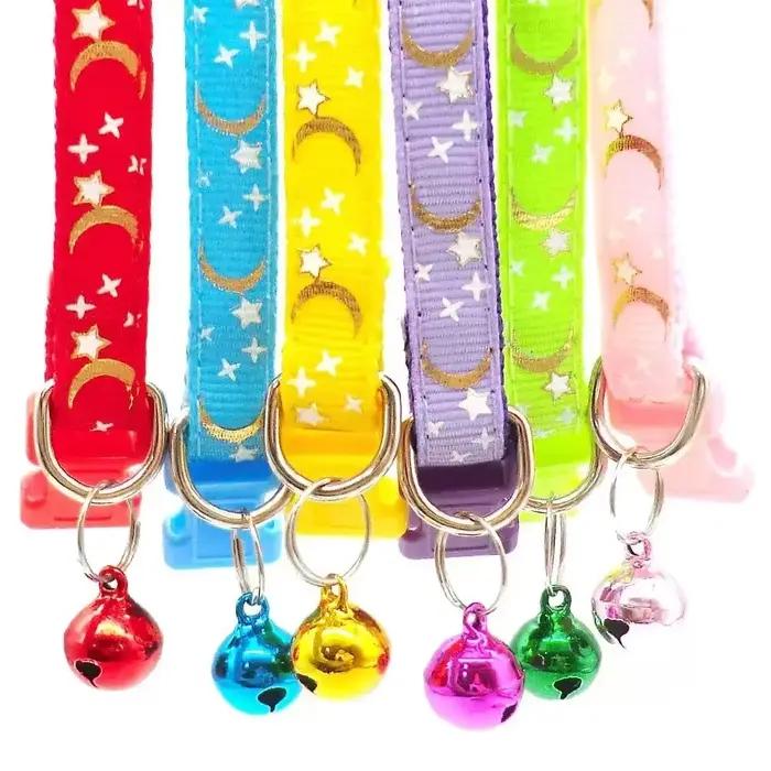 Accessoires pour chiens collier de chien réglable étoiles de lune de dessin animé avec cloche