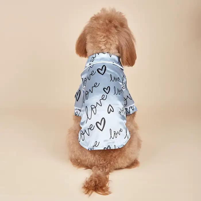 Chemise à motif de cœur pour chien, pyjama doux et confortable, vêtements pour animaux de compagnie
