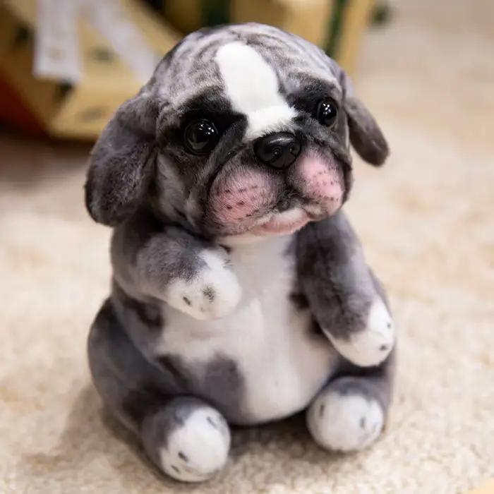 Jouet en peluche réaliste pour chiot caniche assis