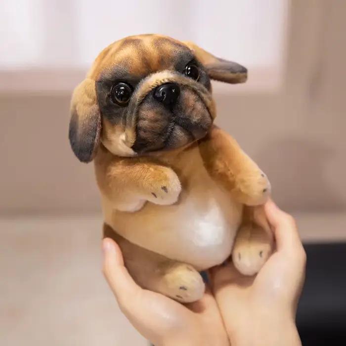 Jouet en peluche réaliste pour chiot caniche assis