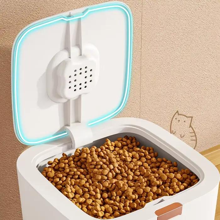 Grand seau de stockage des aliments pour chiens