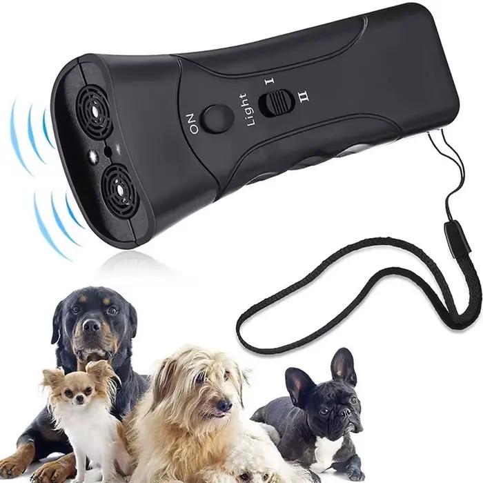 Entraîneur ultrasonique de dissuasion d'aboiement de chien avec le dispositif de contrôle