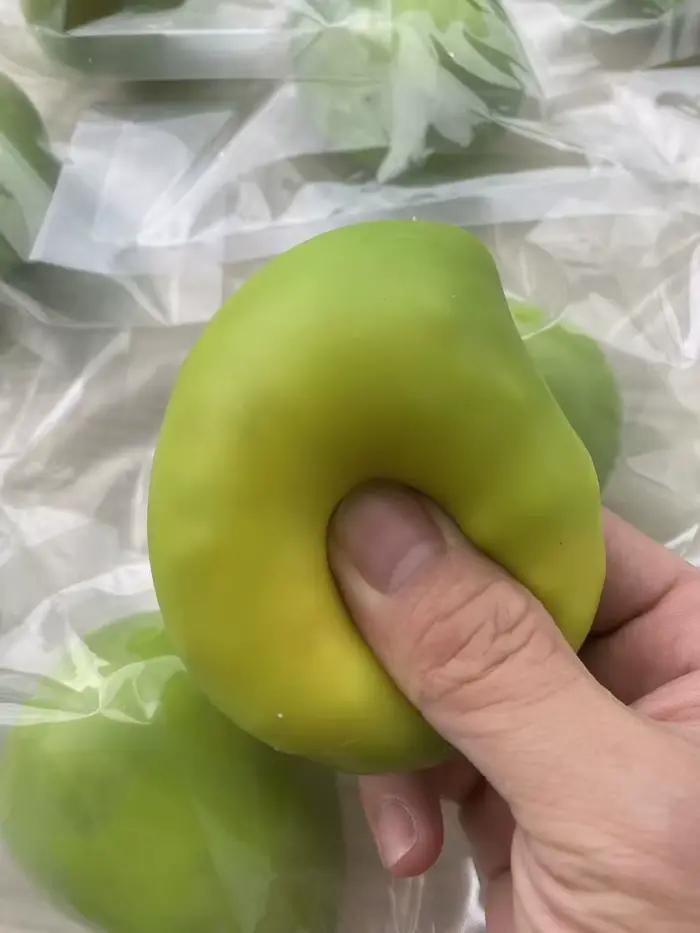 Balle anti-stress mangue croustillante faite à la main